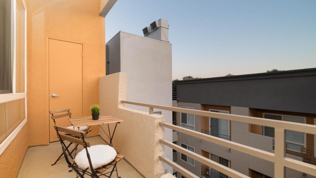 Appart hôtel Integrity - Real Hollywood Experience *